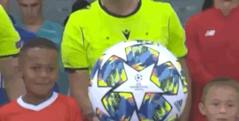 喜鹊9000万招揽谢什科，曼联理智退场是上策！