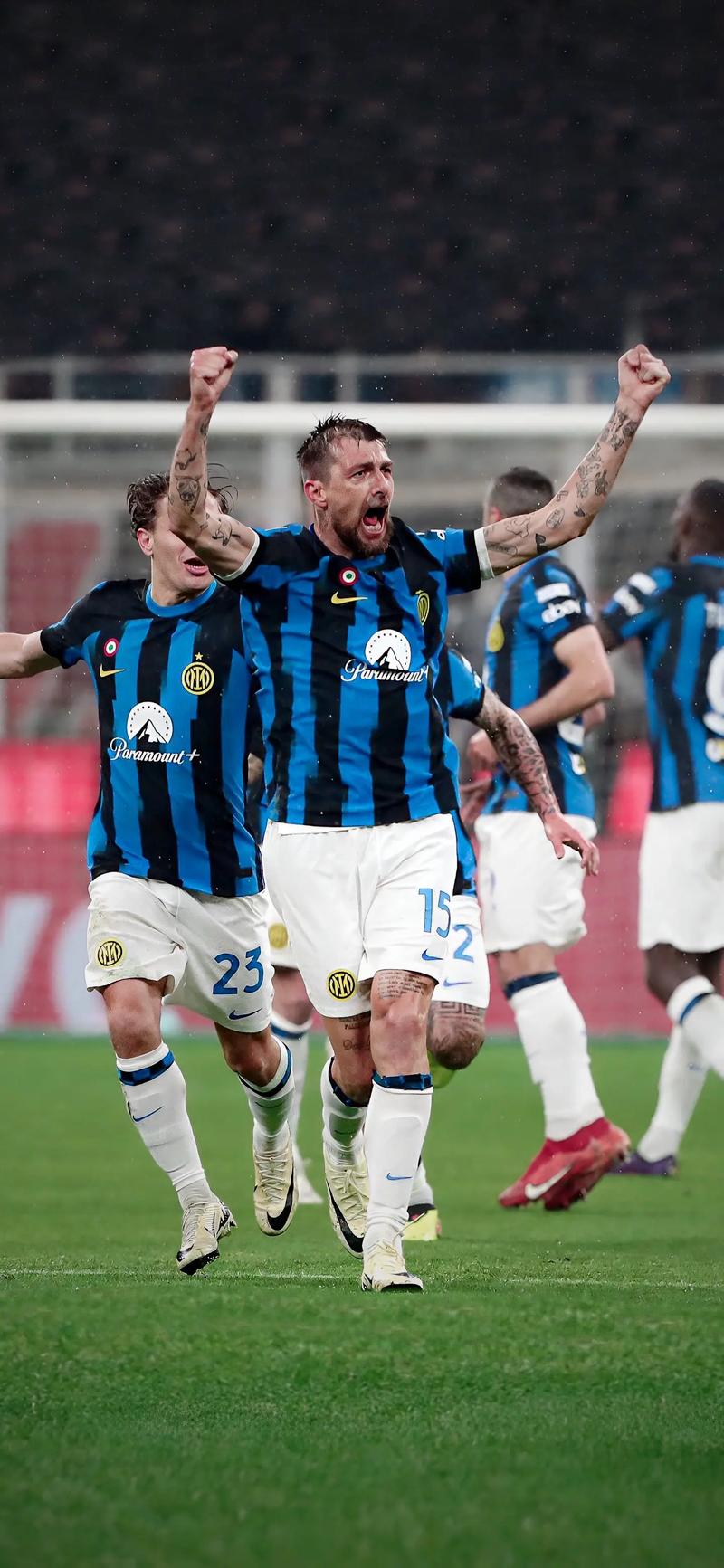 利物浦内讧曝光！斯洛特不愿卖迪亚斯，总监休斯却执意推动转会