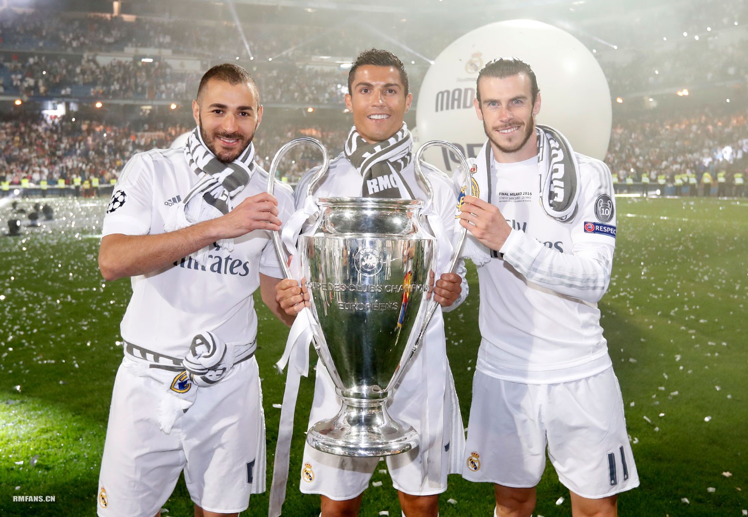 米体：意甲启用高可见度足球，荧光橙配色以往仅用于极端天气